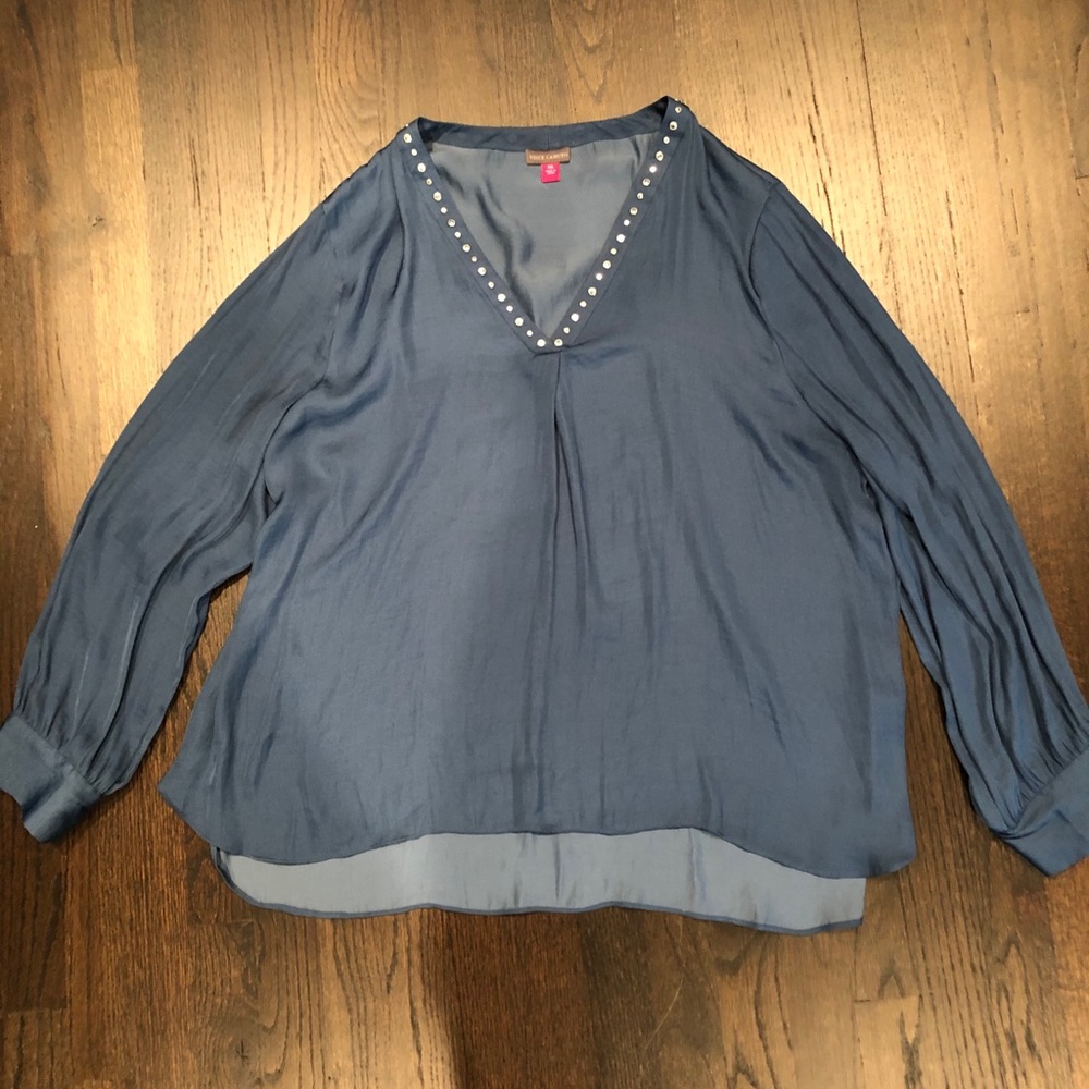 Vince Camuto long sleeve top